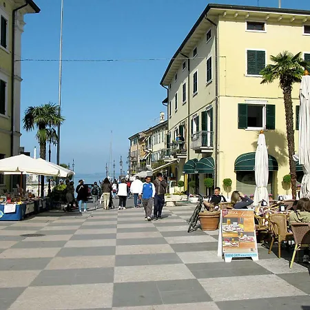 Locazione Turistica Casa Gialla Apartment